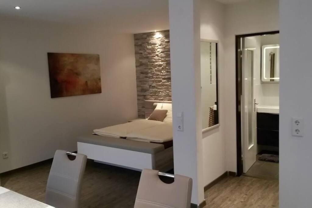 Augustaplatz Apartment *